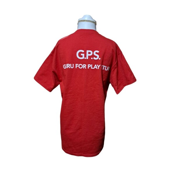 Toys RUs Employee Staff Uniform T Shirt GPS Guru for Play Stuff Men's Medium Red - Picture 5 of 7
